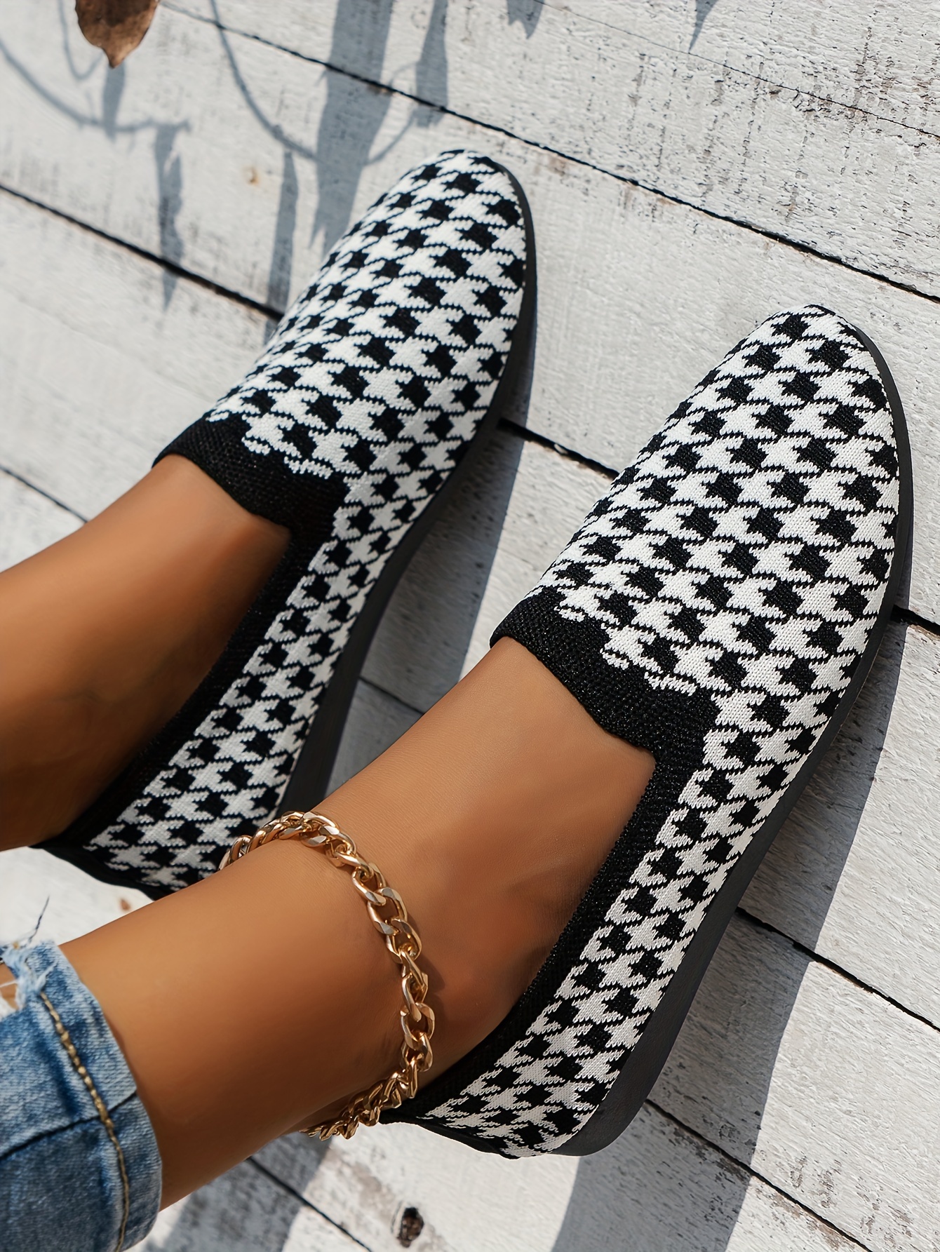 womens houndstooth pattern shoes slip on soft sole flat breathable shoes lightweight low top knitted shoes details 2