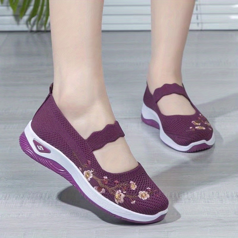 womens knitted flat shoes comfy floral embroidered slip on shoes outdoor casual comfy shoes details 4